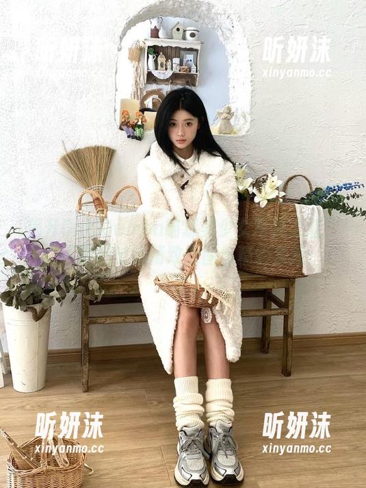 Cat Demon喵崽 揭开Cat Demon喵崽美少女写真之谜:不容错过的精致原图与精彩套图
